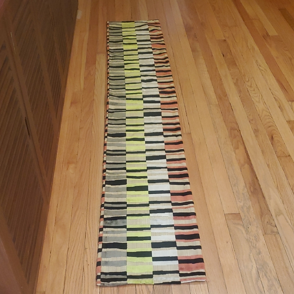 Crate & Barrel Multicolor Anders Runner